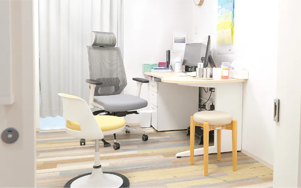 小児科 内科 皮膚科 診察室2